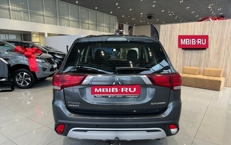 Mitsubishi Outlander III рестайлинг 3, 2019 год, 2 537 000 рублей, 4 фотография