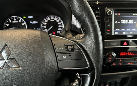 Mitsubishi Outlander III рестайлинг 3, 2019 год, 2 537 000 рублей, 17 фотография