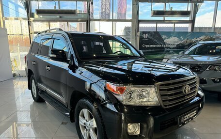 Toyota Land Cruiser 200, 2014 год, 3 590 000 рублей, 7 фотография