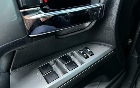 Toyota Land Cruiser 200, 2014 год, 3 590 000 рублей, 11 фотография