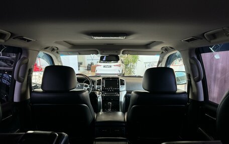 Toyota Land Cruiser 200, 2014 год, 3 590 000 рублей, 39 фотография