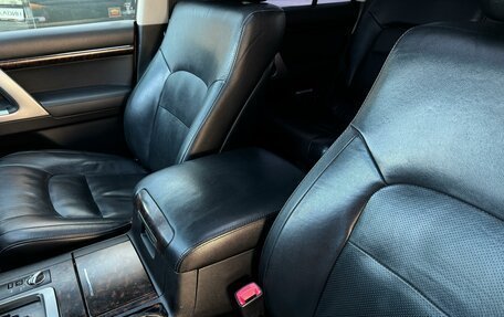 Toyota Land Cruiser 200, 2014 год, 3 590 000 рублей, 31 фотография