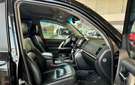 Toyota Land Cruiser 200, 2014 год, 3 590 000 рублей, 40 фотография