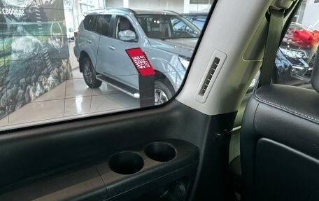 Toyota Land Cruiser 200, 2014 год, 3 590 000 рублей, 38 фотография