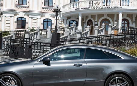 Mercedes-Benz E-Класс, 2017 год, 4 700 000 рублей, 3 фотография