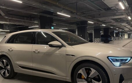 Audi e-tron I, 2021 год, 7 800 000 рублей, 23 фотография