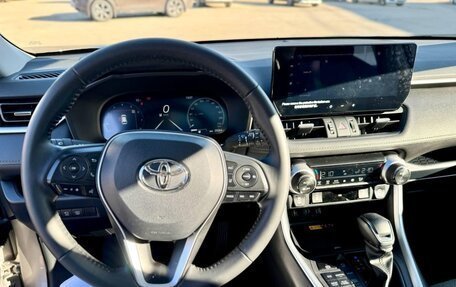Toyota RAV4, 2023 год, 4 150 000 рублей, 7 фотография