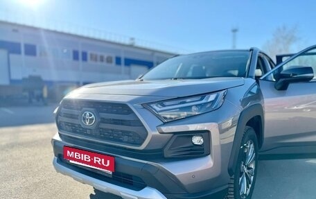 Toyota RAV4, 2023 год, 4 150 000 рублей, 9 фотография