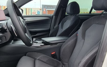 BMW 5 серия, 2018 год, 2 700 000 рублей, 8 фотография