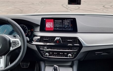 BMW 5 серия, 2018 год, 2 700 000 рублей, 7 фотография