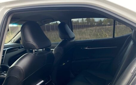 Toyota Camry, 2019 год, 3 150 000 рублей, 8 фотография