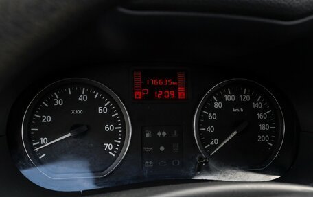 Nissan Terrano III, 2014 год, 1 090 000 рублей, 14 фотография