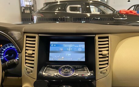 Infiniti FX II, 2012 год, 1 850 000 рублей, 27 фотография