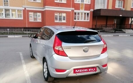 Hyundai Solaris II рестайлинг, 2013 год, 980 000 рублей, 4 фотография