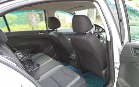Peugeot 408 I рестайлинг, 2015 год, 890 000 рублей, 15 фотография