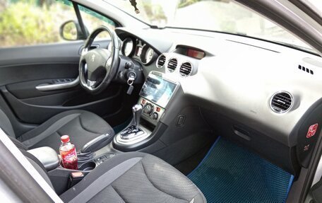 Peugeot 408 I рестайлинг, 2015 год, 890 000 рублей, 14 фотография