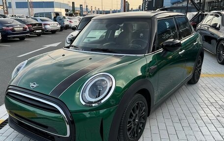 MINI Countryman II (F60), 2022 год, 2 905 000 рублей, 1 фотография