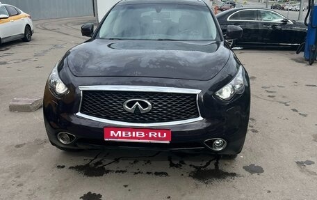 Infiniti FX II, 2012 год, 1 550 000 рублей, 1 фотография