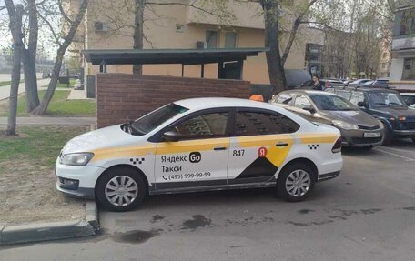 Volkswagen Polo VI (EU Market), 2020 год, 750 000 рублей, 2 фотография