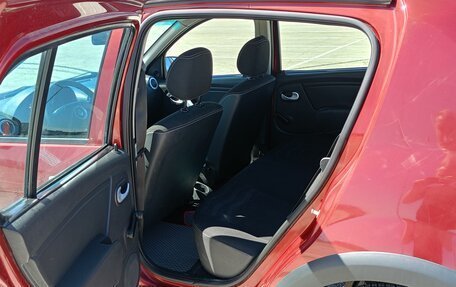 Renault Sandero I, 2012 год, 700 000 рублей, 12 фотография
