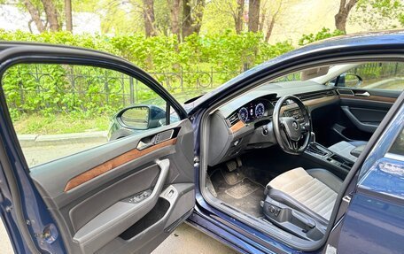 Volkswagen Passat B8 рестайлинг, 2015 год, 1 720 000 рублей, 12 фотография