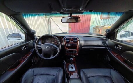 Hyundai Sonata IV рестайлинг, 2005 год, 260 000 рублей, 3 фотография