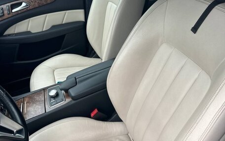 Mercedes-Benz CLS, 2011 год, 2 100 000 рублей, 10 фотография