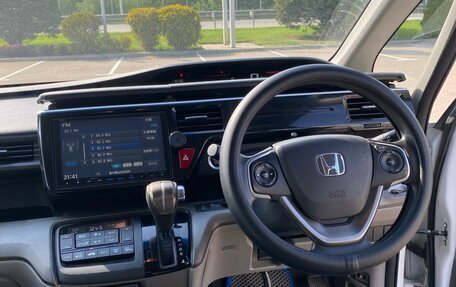 Honda Stepwgn IV, 2015 год, 1 790 000 рублей, 11 фотография