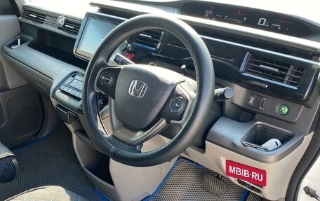 Honda Stepwgn IV, 2015 год, 1 790 000 рублей, 9 фотография