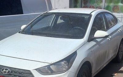 Hyundai Solaris II рестайлинг, 2017 год, 930 000 рублей, 1 фотография