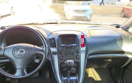Lexus RX IV рестайлинг, 2001 год, 895 000 рублей, 13 фотография