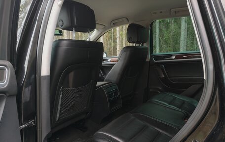 Volkswagen Touareg III, 2010 год, 2 000 000 рублей, 13 фотография