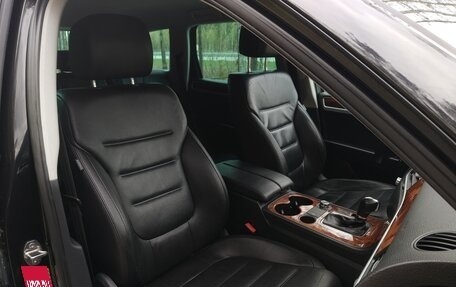Volkswagen Touareg III, 2010 год, 2 000 000 рублей, 21 фотография