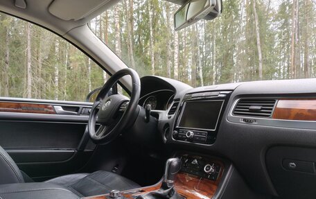 Volkswagen Touareg III, 2010 год, 2 000 000 рублей, 22 фотография