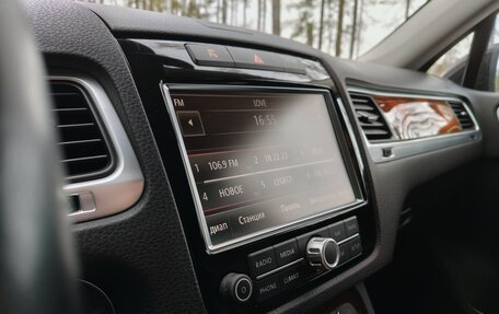 Volkswagen Touareg III, 2010 год, 2 000 000 рублей, 27 фотография