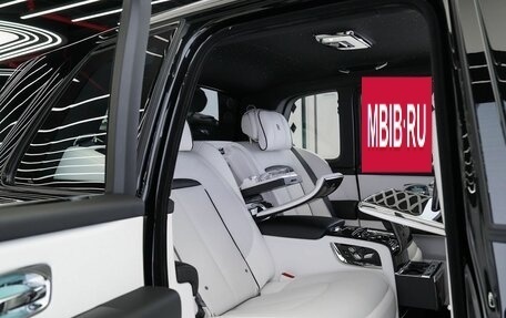 Rolls-Royce Cullinan, 2025 год, 85 000 000 рублей, 9 фотография