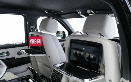 Rolls-Royce Cullinan, 2025 год, 85 000 000 рублей, 13 фотография
