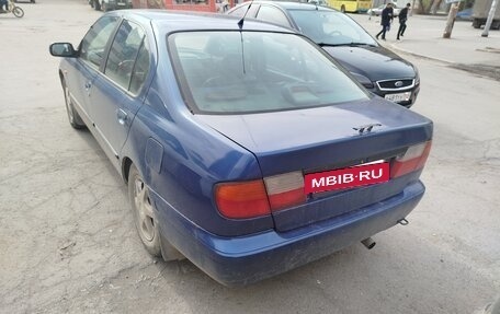 Nissan Primera II рестайлинг, 1999 год, 250 000 рублей, 2 фотография