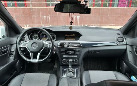 Mercedes-Benz C-Класс, 2012 год, 1 500 000 рублей, 14 фотография