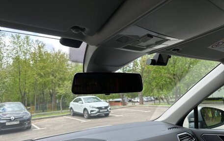Volkswagen Tiguan II, 2020 год, 2 500 000 рублей, 16 фотография