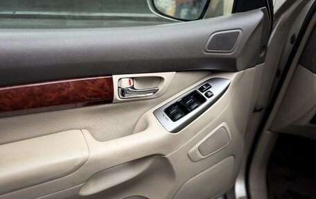 Toyota Land Cruiser Prado 120 рестайлинг, 2006 год, 1 800 000 рублей, 14 фотография