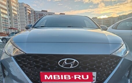 Hyundai Solaris II рестайлинг, 2020 год, 1 650 000 рублей, 15 фотография