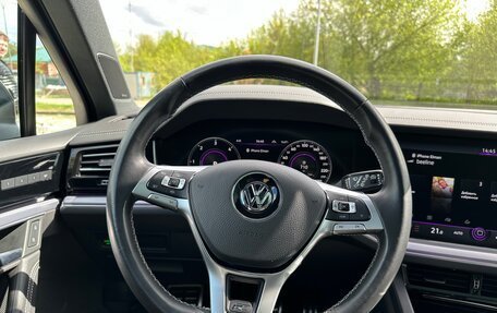 Volkswagen Touareg III, 2019 год, 6 195 000 рублей, 23 фотография
