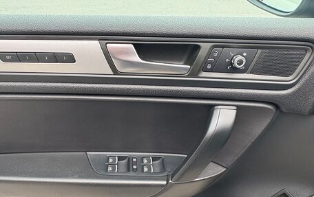 Volkswagen Touareg III, 2012 год, 2 200 000 рублей, 14 фотография