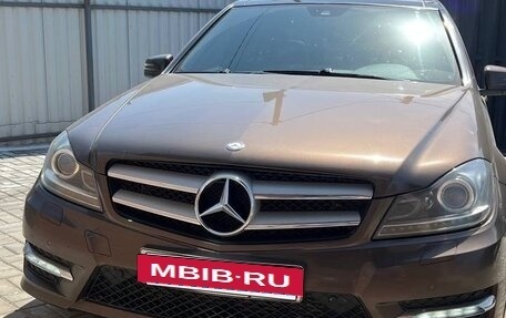 Mercedes-Benz C-Класс, 2012 год, 1 600 000 рублей, 2 фотография