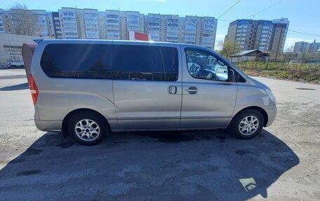 Hyundai Grand Starex Grand Starex I рестайлинг 2, 2015 год, 2 600 000 рублей, 4 фотография