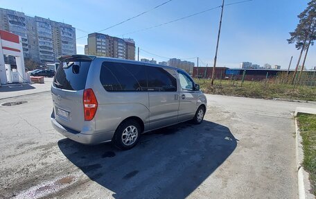 Hyundai Grand Starex Grand Starex I рестайлинг 2, 2015 год, 2 600 000 рублей, 5 фотография