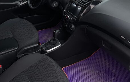 Hyundai Solaris II рестайлинг, 2015 год, 1 250 000 рублей, 11 фотография