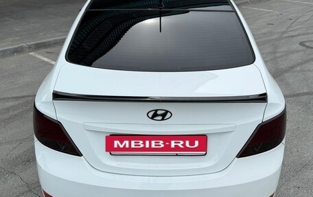 Hyundai Solaris II рестайлинг, 2015 год, 1 250 000 рублей, 17 фотография