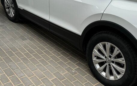 Volkswagen Tiguan II, 2020 год, 2 850 000 рублей, 10 фотография